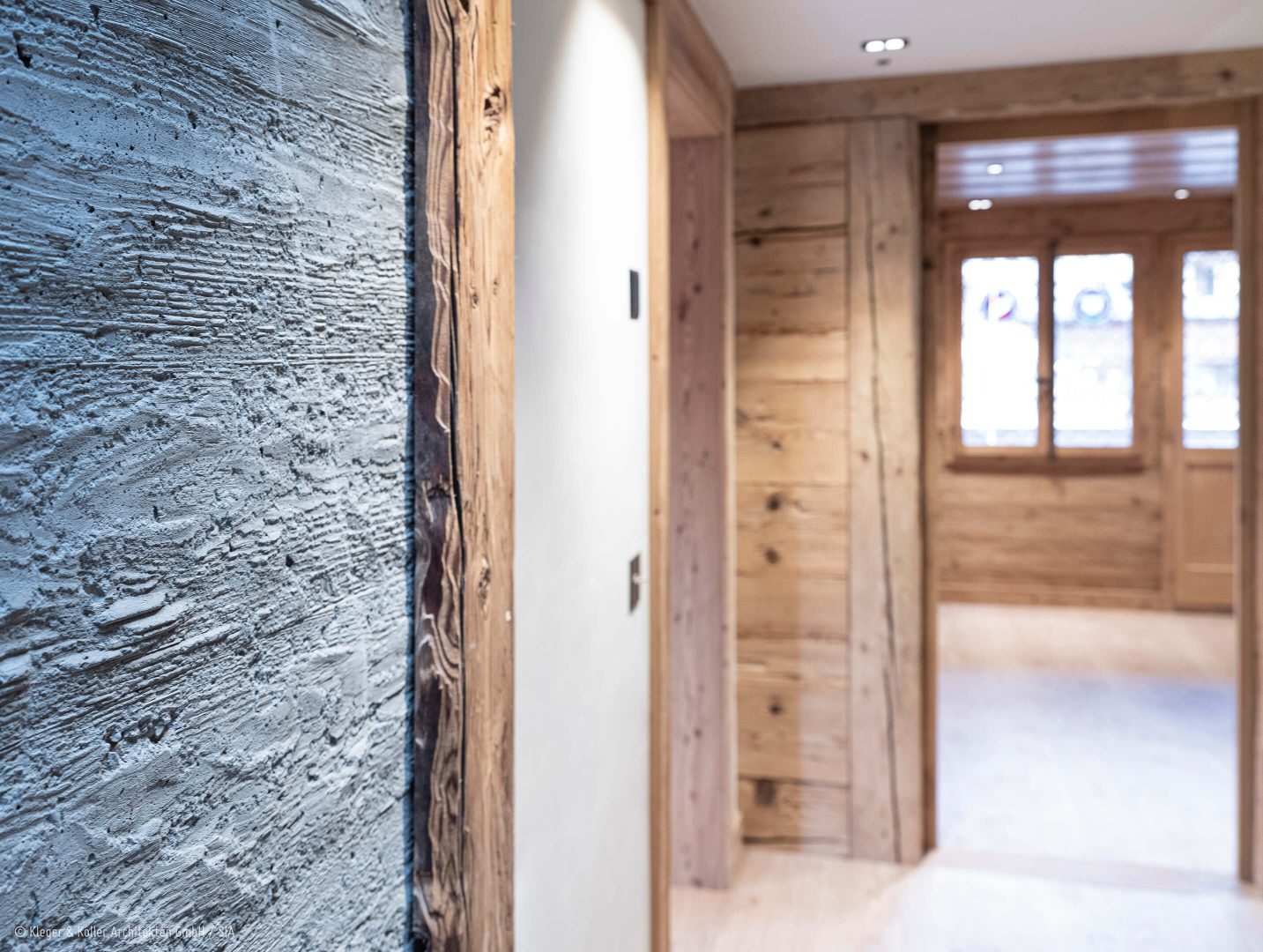 Saanen Innenwand | Kleger und Koller Architekten